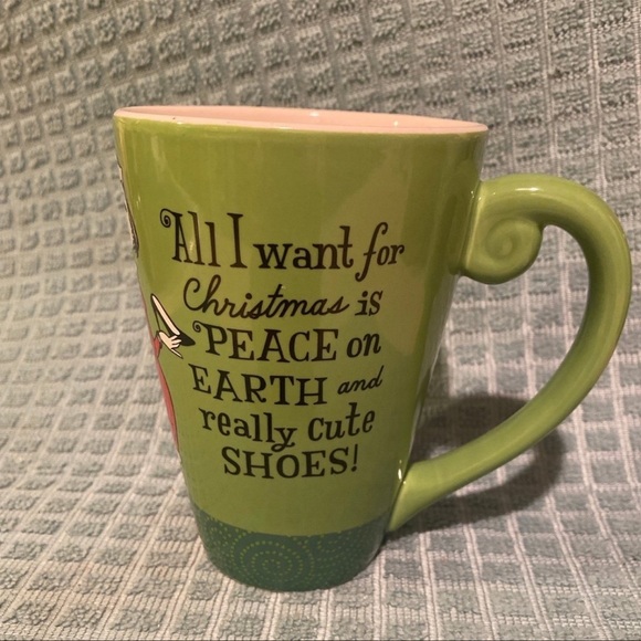 ALL I WANT FOR CHRISTMAS IS PEACE ON EARTH & REALLY CUTE SHOES! Coffee / mug cup - Picture 3 of 6